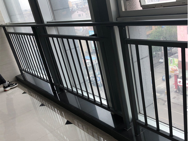 鋅鋼窗戶護(hù)欄