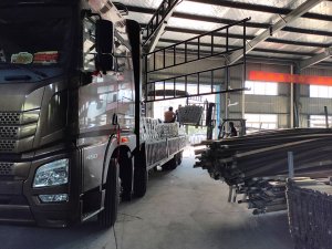 金用護欄2020年8月3日鋅鋼陽臺護欄裝車發貨！