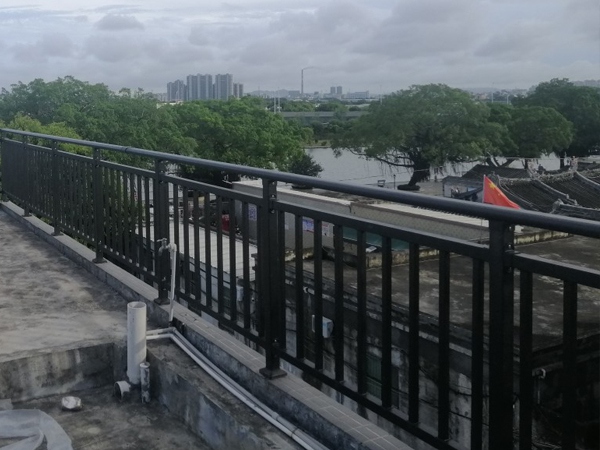 陽臺欄桿定制廠家哪家好？