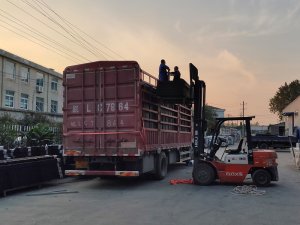 金用護欄2020年10月20日鋅鋼百葉窗發(fā)貨！