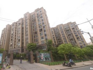 上海寧興上尚灣小區百葉窗、樓梯扶手定制