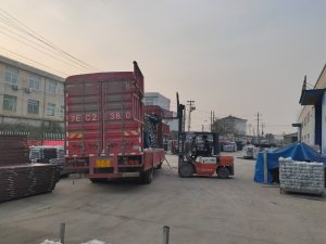 金用護欄2020年12月28日鋅鋼圍墻護欄發貨！