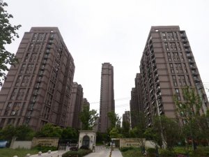 合肥高速時代城小區空調護欄、樓梯扶手定制 合肥高速時代城小區空調護欄、樓梯扶手定制