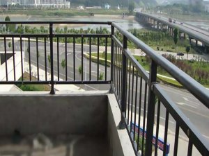 陽臺護欄哪家便宜？