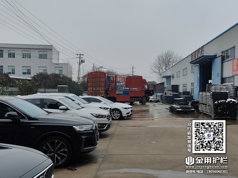 2023年12月19日鋅鋼組裝欄桿裝車發貨！