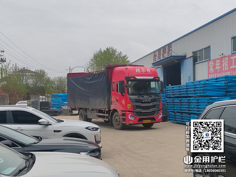 2024年4月7日鋅鋼百葉窗裝車(chē)發(fā)貨！
