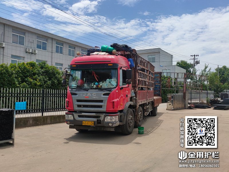 2024年6月24日鋅鋼空調(diào)欄桿裝車發(fā)貨! 2024年6月24日鋅鋼空調(diào)欄桿裝車發(fā)貨!