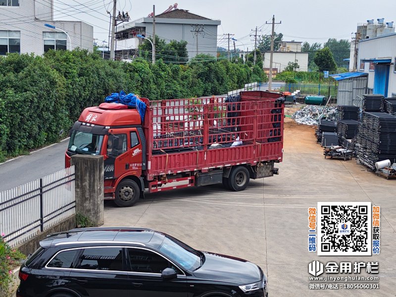 2026年8月6日鋅鋼護窗欄桿裝車發貨！